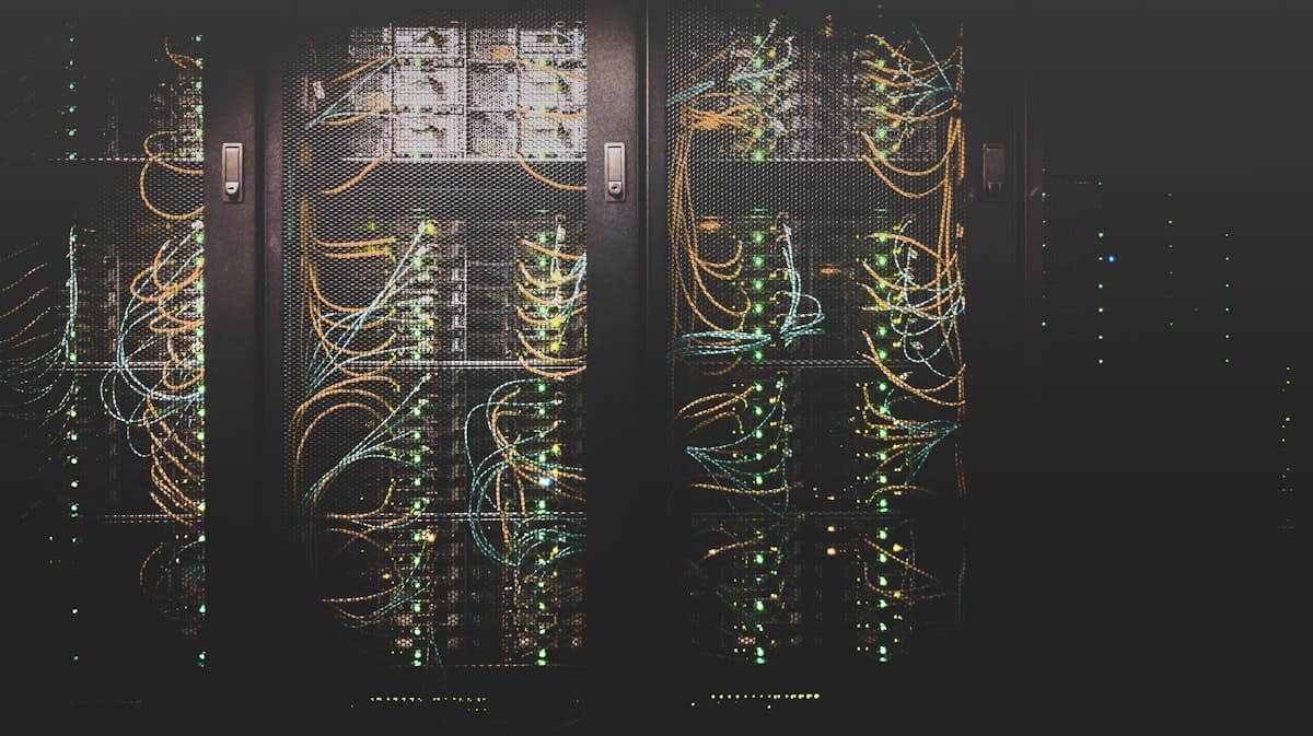 Cloud VPS vs VPS Biasa: Apa Bedanya dan Mana yang Lebih Baik?